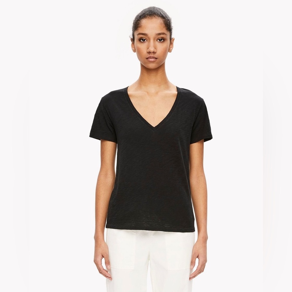 Theory Easy V-Neck Tee